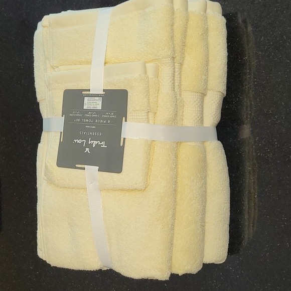 Truly Lou Bath Truly Lou Towel Set Poshmark